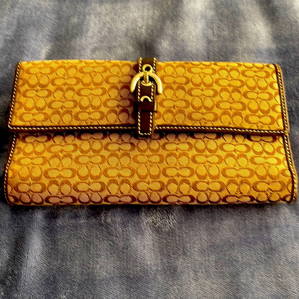 Coach wallet